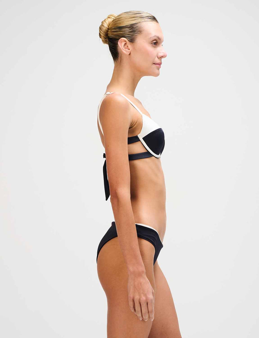 Bottom Classics Jadea Black