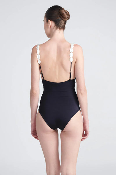 Utopia Noir One Piece