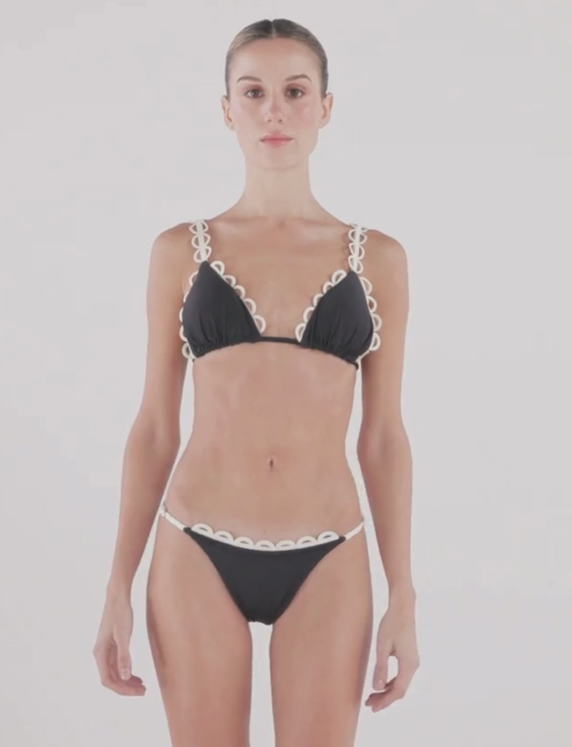 Top Triangle Liora Black